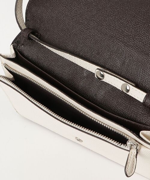 COACH ショルダーバッグ ホワイト スタッズ COACH（コーチ） スタッズ ショルダーバッグ - ホワイト レディース