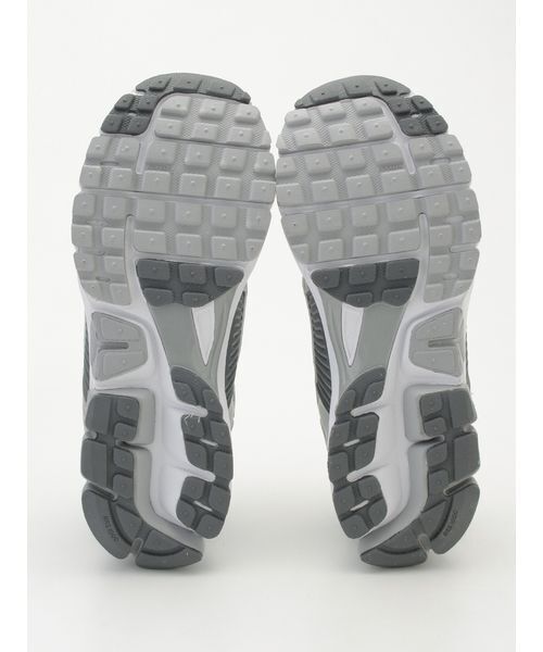 NIKE（ナイキ） スニーカー 「NIKE」FJ4151-003 Nike Zoom Vomero 5