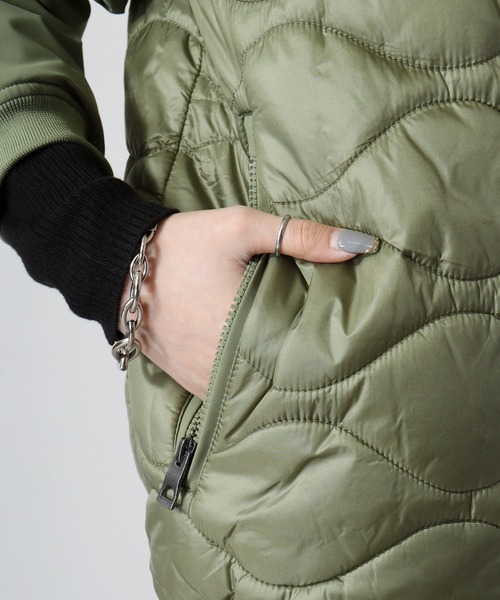 GUESS（ゲス） ダウンジャケット ダウン GUESS FUNCTIONAL QUILTED