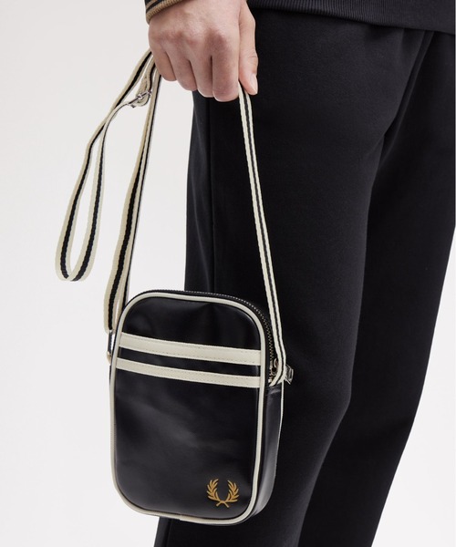 FRED PERRY　フレッドペリー　バッグ　ウエストポーチ　ブラック FRED PERRY（フレッドペリー） ウエストポーチ ウエストバッグ 「WEB