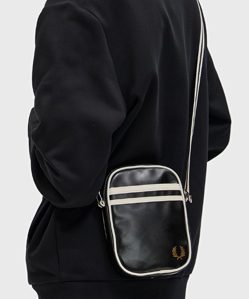 FRED PERRY（フレッドペリー） ウエストポーチ 新色先行予約受付中