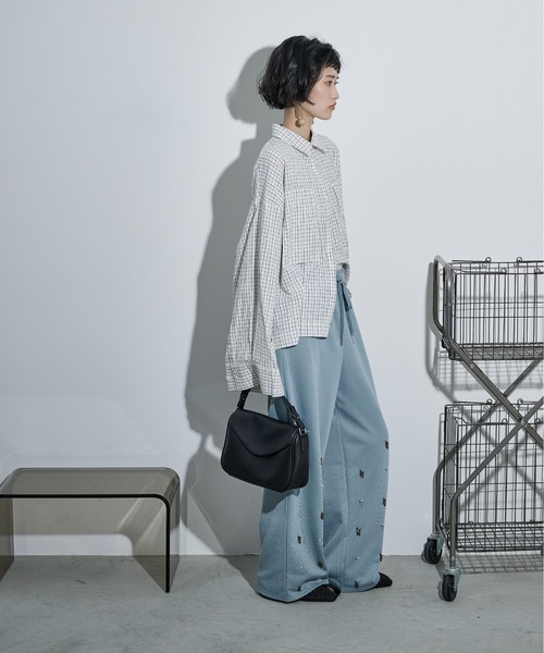 THE Yon ショルダーバッグ バッグ フラップスクエアショルダーバッグ