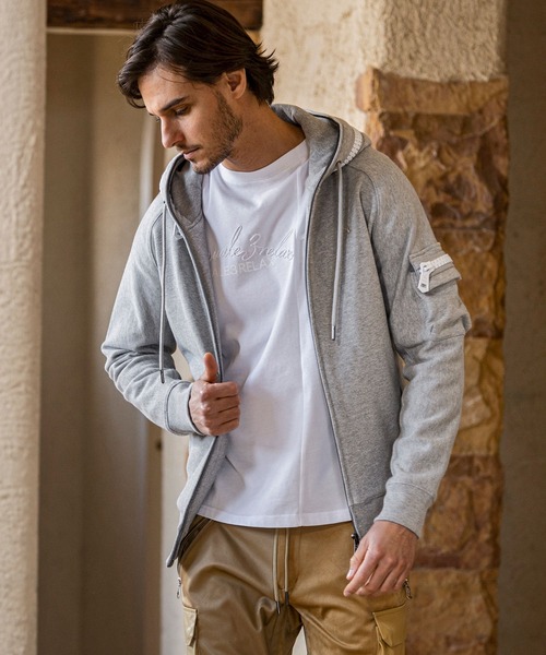 1PIU1UGUALE3 RELAX パーカー 1PIU1UGUALE3 RELAX(ウノピゥウノウ