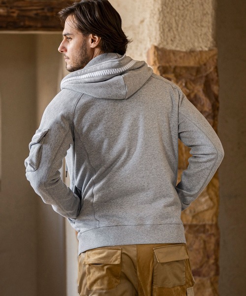 1PIU1UGUALE3 RELAX パーカー 1PIU1UGUALE3 RELAX(ウノピゥウノウ