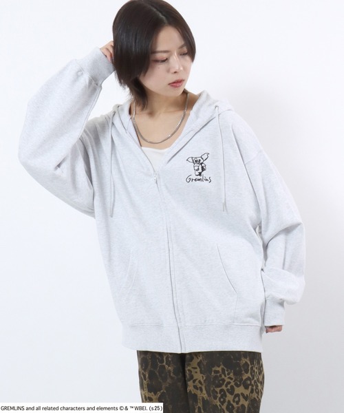 パーカー GREMLINS（グレムリン）キャラクター刺繍スウェットジップ