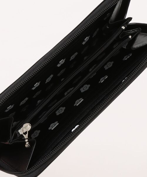 MARY QUANT（マリークヮント） 財布 マリークワント デイジーエンボス