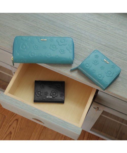 マリークワント（MARY QUANT）/デイジーエンボスフロート パース MARY QUANT（マリークヮント） 財布 マリークワント デイジーエンボス