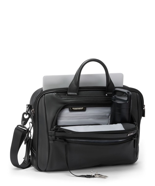 ビジネスバッグ TUMI ALPHA（アルファ） ミディアム・15インチ・ブリーフケース（A4/PC15インチまで対応） メンズの画像