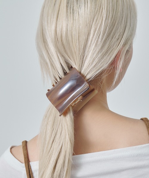 ACCA ヘアクリップ ホワイト シャンパンゴールド ACCA ヘアクリップ ホワイト シャンパンゴールド シンプル＆クラシカル