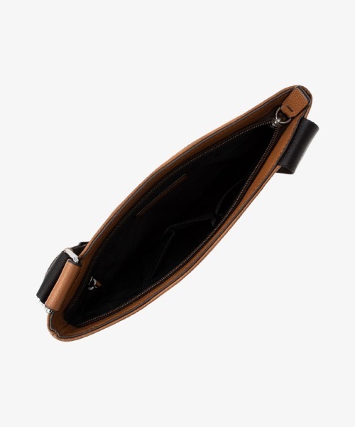 MICHAEL KORS ブラウン ショルダーバッグ　メンズ　新品未使用タグ付き MICHAEL KORS（マイケルコース） ショルダーバッグ FREE ブラウン