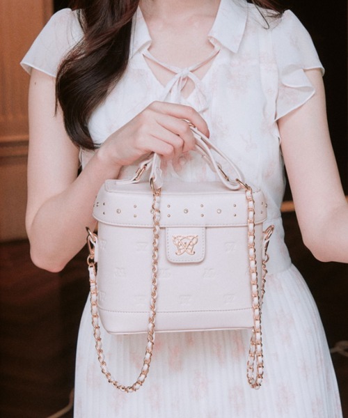Aimerianejoie ショルダーバッグ バッグ Aimerianejoieスタッズ