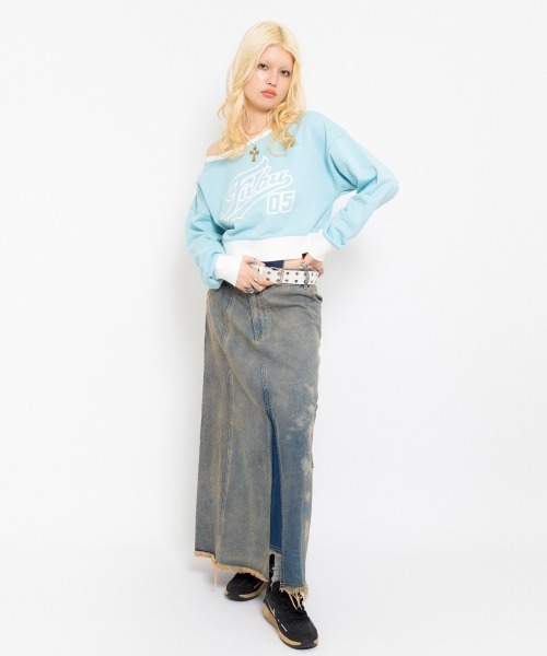 FUBU tシャツ x atmos pink Off-shoulder Top / フブ × アトモス