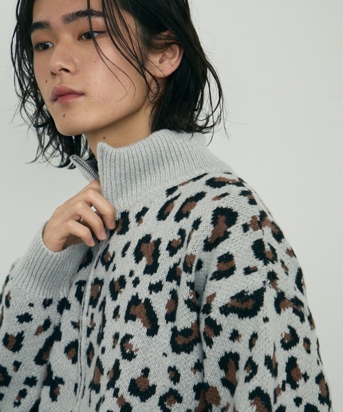 レオパード柄 ジップアップセーター Shoowtime セーター ニット Leopard print zip-up knit sweater