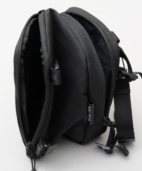 ノーティカ（NAUTICA）/CORDURAポリエステル マグネットバックル 縦型 ミニショルダーバッグ NAUTICA（ノーティカ） ショルダーバッグ CORDURAポリエステル