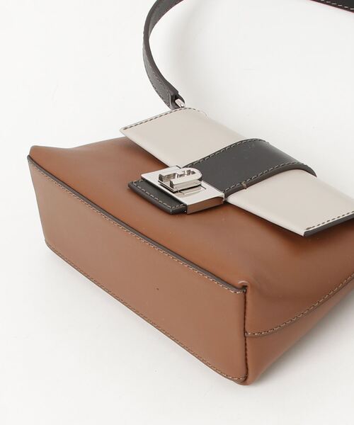FURLA　　バッグ FURLA 「FURLA」 ショルダーバッグ - ブラウン レディース