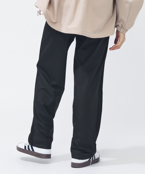 新品未使用 スリーストライプ フレアパンツ S adidas（アディダス） パンツ スリーストライプス ルーズフィット