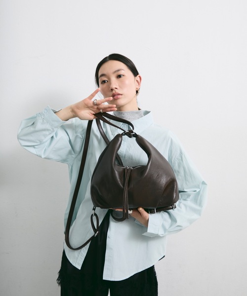 デイバック リュック フェイクレザー2WAYコンバーチブルバッグ