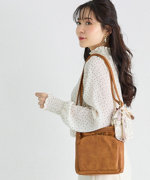 ショルダーバッグ バッグ お財布ショルダー 斜めがけ 肩掛け 軽量 軽い