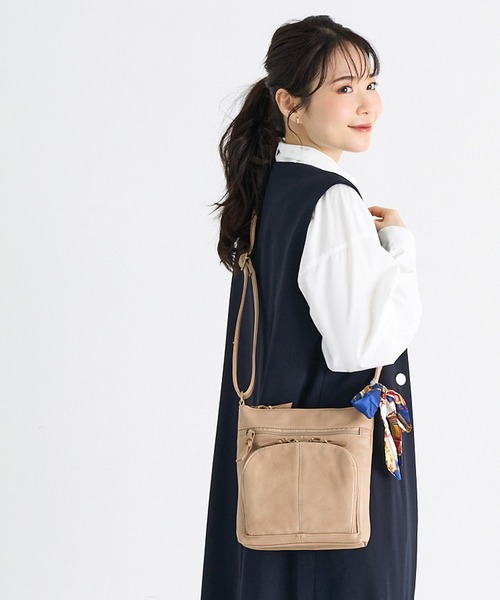 ショルダーバッグ バッグ お財布ショルダー 斜めがけ 肩掛け 軽量 軽い