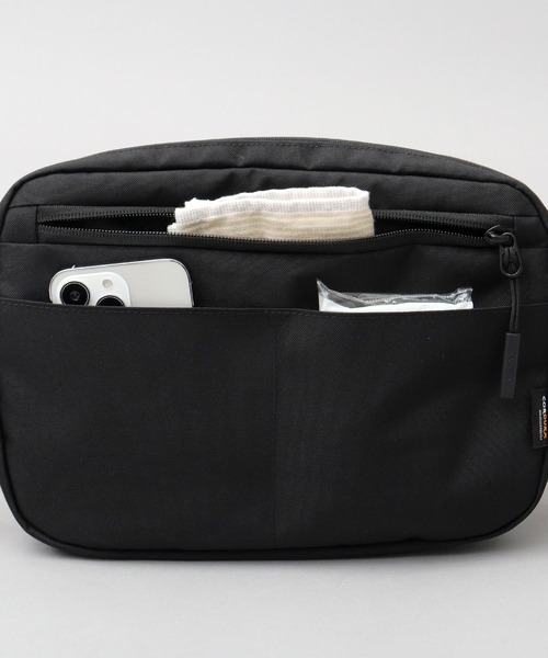 ノーティカ（NAUTICA）/CORDURAポリエステル マグネットバックル 横型 ショルダーバッグ スリーブポケット付き NAUTICA（ノーティカ） ショルダーバッグ CORDURAポリエステル