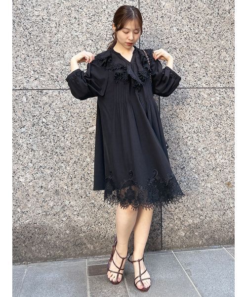 SNIDEL（スナイデル） ワンピース エンブロイダリーラッフルミニ