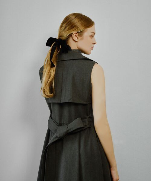 cle blatt ワンピース トレンチライクノースリーブワンピース