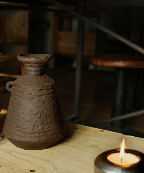 MONIQUE CHARTLAND by GOODY GRAMS 花瓶 ALUMINUM VASE-TRIANGULAR