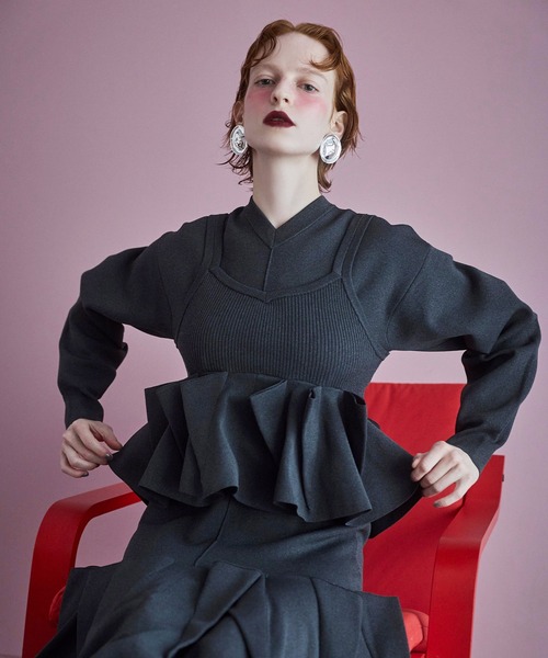 OMMO（オーエムエムオー） ワンピース TRIANGLE TUCK KNIT OP