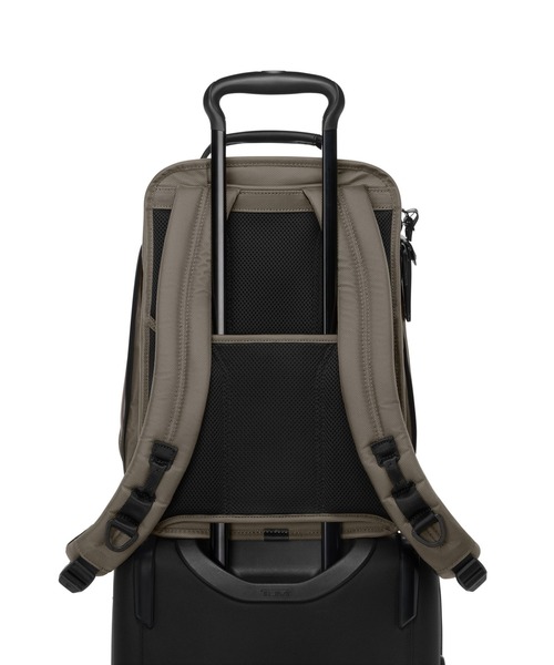 TUMI Alpha2 T-Pass バックパック アールグレー×ブラウン Tumi Alpha 2 T-Pass Business Class Brief Pack, Earl Grey (Grey