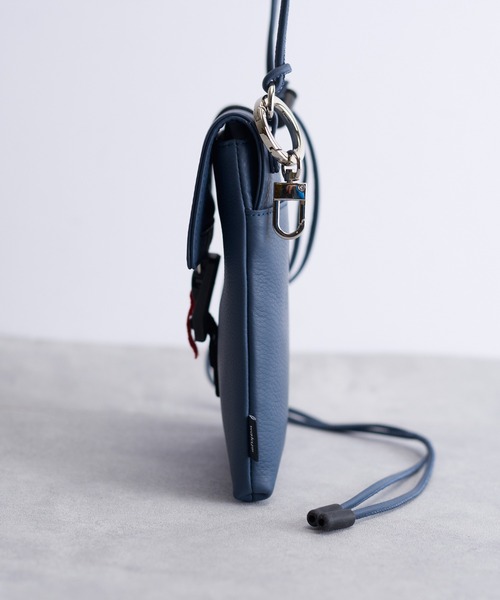 小物 wak waku（ワク） ショルダーバッグ ワク / FIDLOCK レザーフラップ