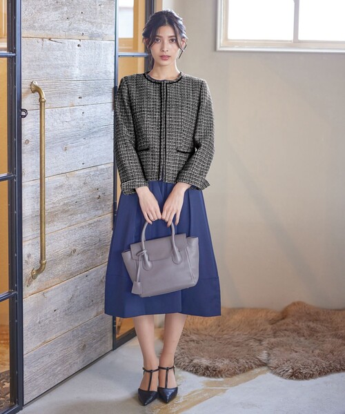 新品✨】自由区 ツイードジャケット ラメ 38 ノーカラージャケット ネイビー Tiaclasse ジャケット ノーカラージャケット ラメツイードジャケット