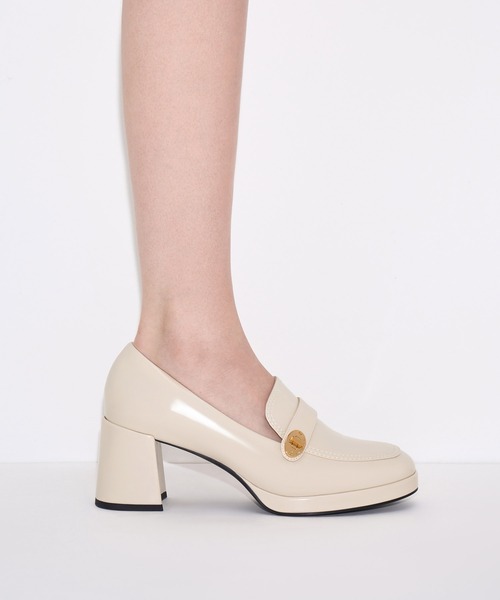 CHARLES ＆ KEITH（チャールズ&キース） ローファー メタリック