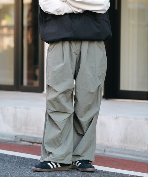 Lig.  ワイドカーゴパンツ　グレー カーゴパンツ ワイドパンツ パンツ ロング レディース グレーの