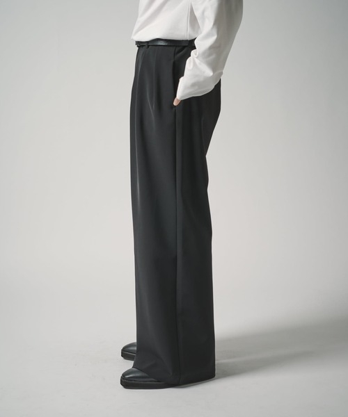 lui's黒 ワイドスラックス美品 Lui's（ルイス） スラックス ダブルクロス2タックワイドスラックス