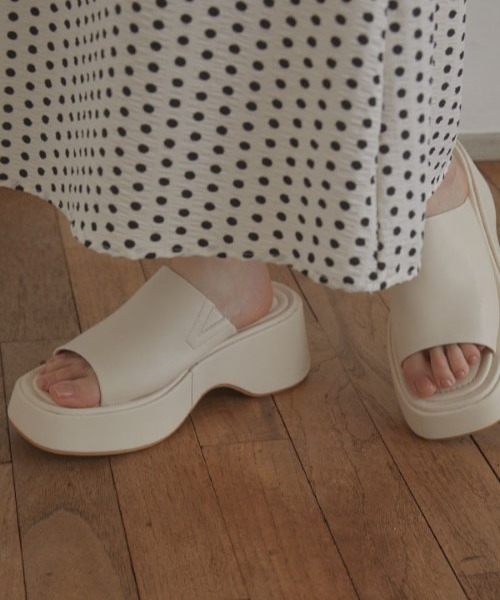 「ACYM」 ヒールサンダル MEDIUM アイボリー レディース_画像7