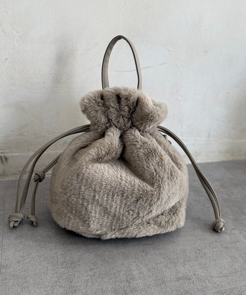 Chez toi（シェトワ） ショルダーバッグ バッグ 巾着2WAYファー