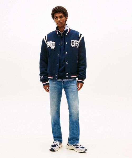 TOMMY JEANS（トミー・ジーンズ） ジーンズ レギュラーストレート