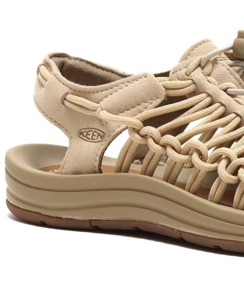 KEEN スポーツサンダル ベージュ UNEEK/サンダル　レディース KEEN（キーン） サンダル KEEN UNEEK / キーン ユニーク レディース