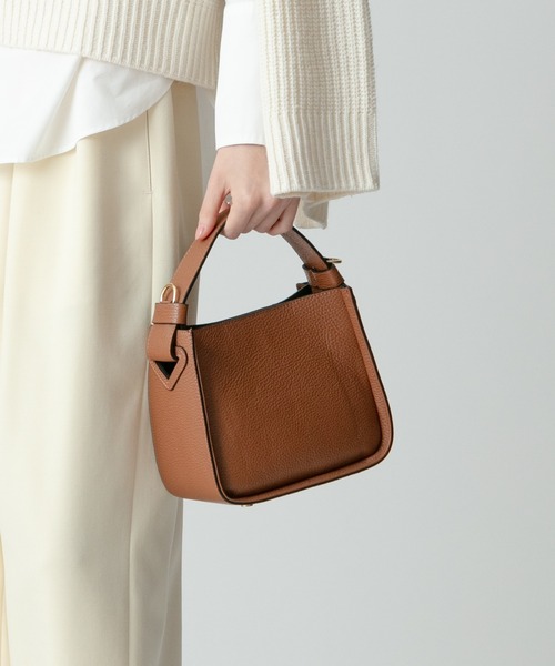 新品★アルアバイル allureville 2way レザーショルダーバッグ ツイストバックルスクエアショルダーバッグ | allureville (Women