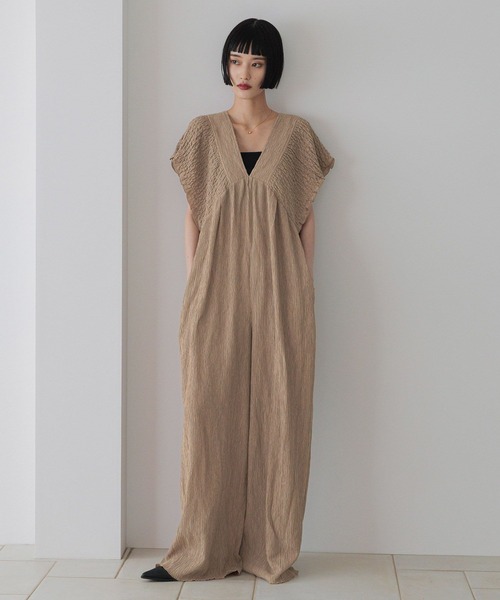 「LE'RURE」 半袖ワンピース MEDIUM オフホワイト kutir 「kutir」 半袖ワンピース MEDIUM オフホワイト