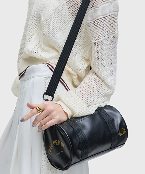 フレッドペリー ショルダーバッグ Tonal Barrel Backpack FRED PERRY（フレッドペリー） ショルダーバッグ Tonal Classic Mini