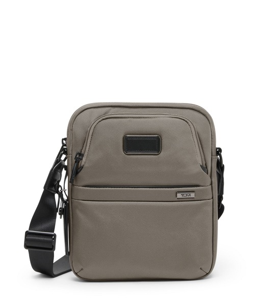 TUMI（トゥミ） ショルダーバッグ TUMI ALPHA（アルファ） ミディアム