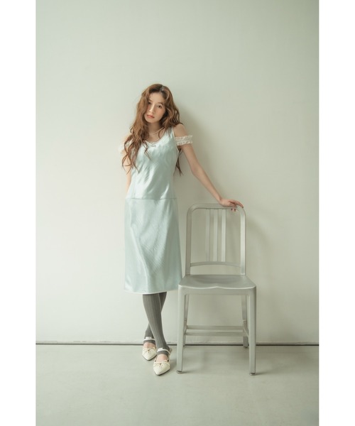 リリィスノコフ ワンピース LILY BROWN（リリーブラウン） ワンピース サテンタイトワンピース