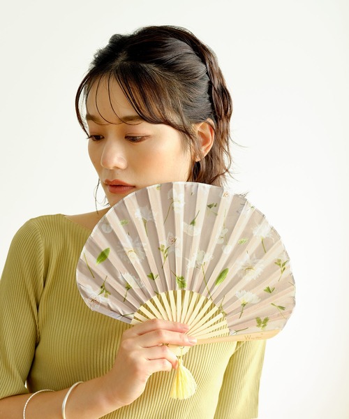 木製 扇子 花柄 花柄京扇子 木製すかし 扇子 2個まとめ売り レトロ品 - メルカリ