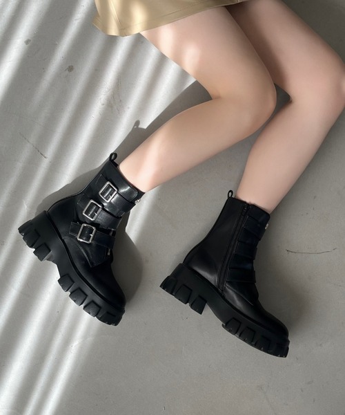 【超美品】DIANA ショートブーツ バックルベルト ブラック  サイドジップ DIANA ダイアナ ブーツ ショート ブラック サイドジップ ベルト