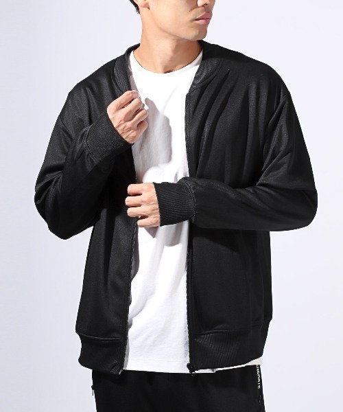 田*中様 テーラードジャケット 黒　ジップ　フード　サムホール付き テーラードジャケット 黒 ジップ フード サムホール付き