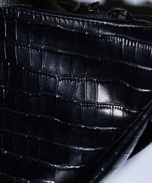 5351 pour les HOMMES ブラックレザー　メディスンバッグ 5351 POUR LES HOMMES ショルダーバッグ 「別注」WAKU