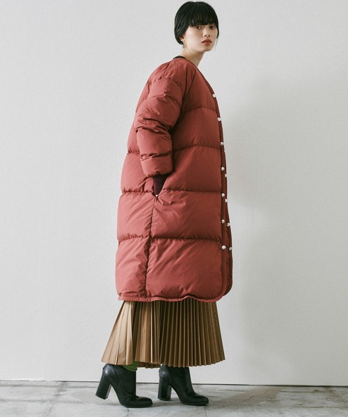 新品タグ付き オードリーアンドジョンワッド ダウンジャケット Audrey and John Wad（オードリーアンドジョンワッド） ダウン