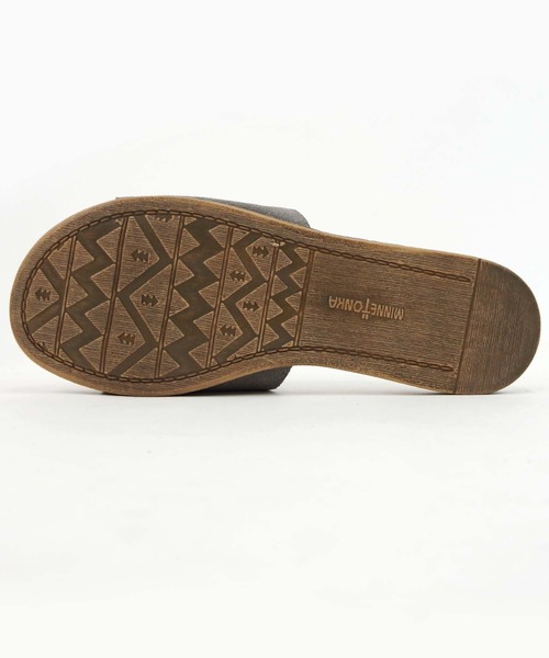 「Minnetonka」 フラットサンダル 9 ブラック レディース_画像5