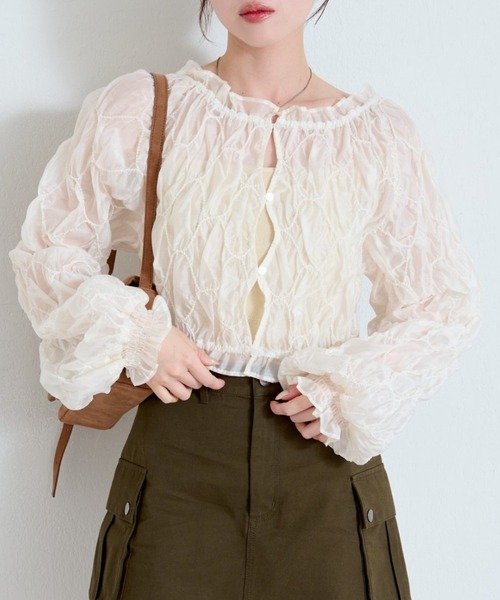 CADUNE シャーリングブラウス ホワイト Kastane（カスタネ） ブラウス シャツ 「2WAY」フリルシャーリング